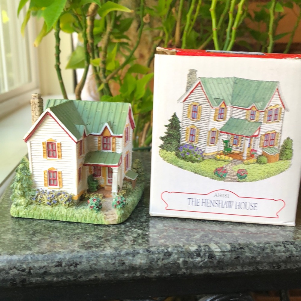 Liberty Falls Collection CO Henshaw House AH181